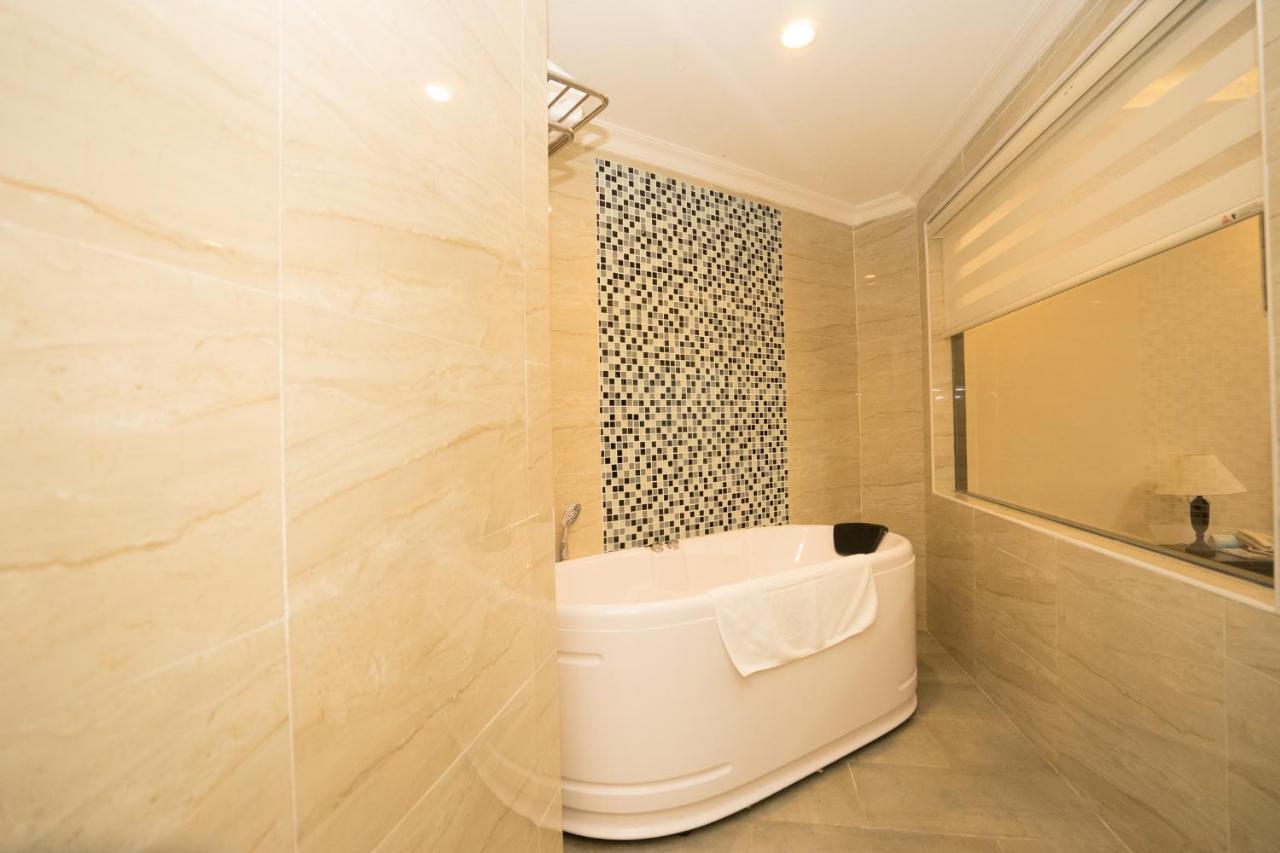 Aloha Halong Hotel 하롱 외부 사진